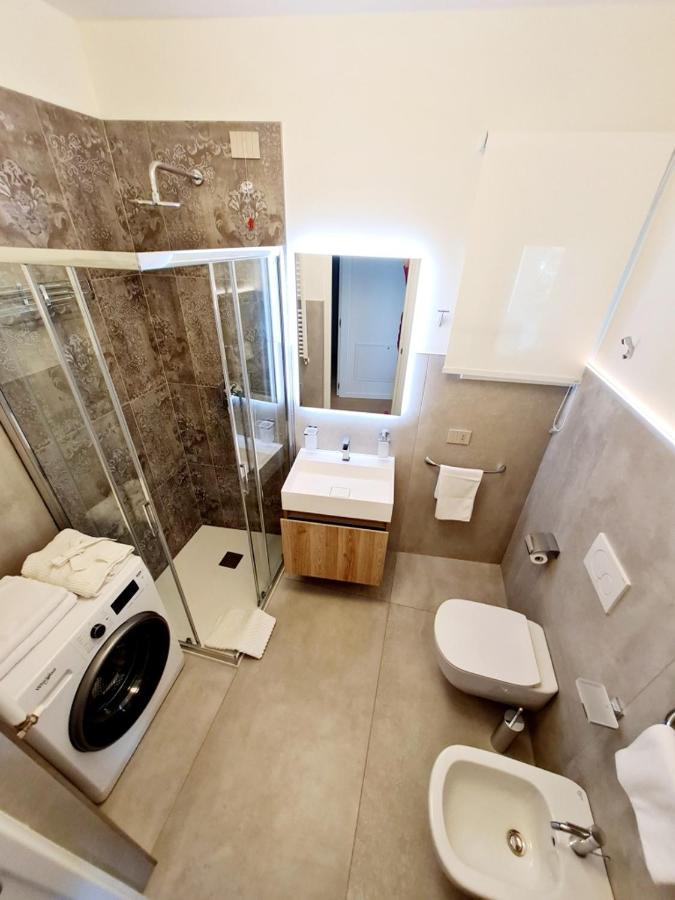 Sole Di Diana Luxury Apartments 페스키에라델가르다 외부 사진